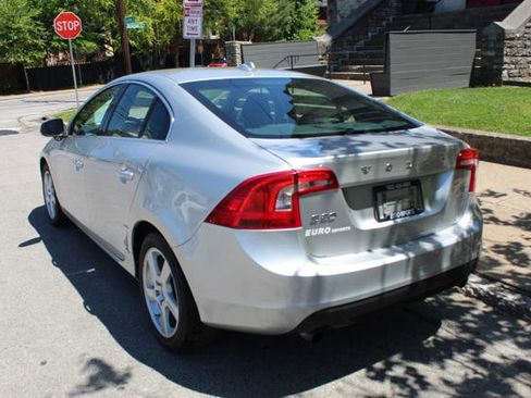 Used 2012 Volvo S60 T5 FWD image 5
