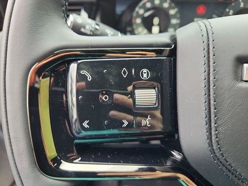 New 2026 Land Rover Range Rover Velar S AWD/4WD image 19