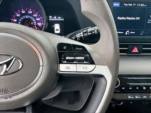 Used 2021 Hyundai Elantra SEL image 27