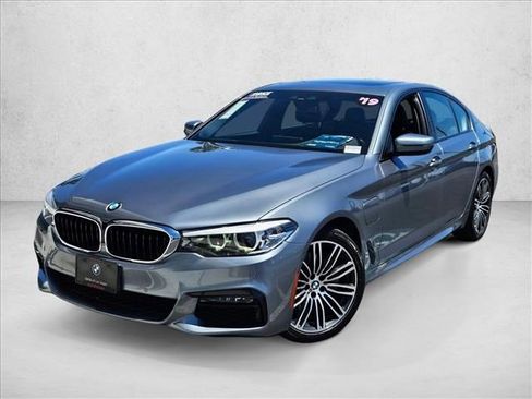 Used 2019 BMW 530e w/ M Sport Package RWD image 1