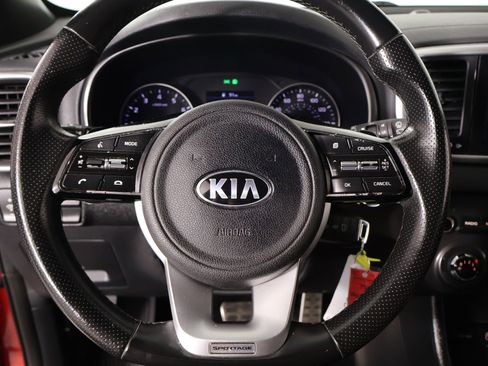 Used 2020 Kia Sportage S image 3