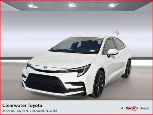 Certified 2023 Toyota Corolla SE image 1