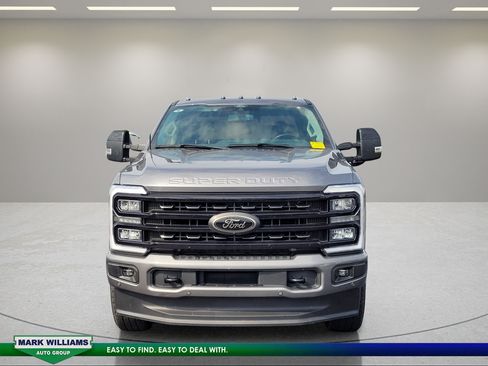 Used 2024 Ford F250 Lariat w/ Lariat Ultimate Package AWD/4WD image 9