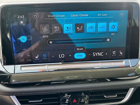 Used 2025 Volkswagen Atlas SE FWD image 16