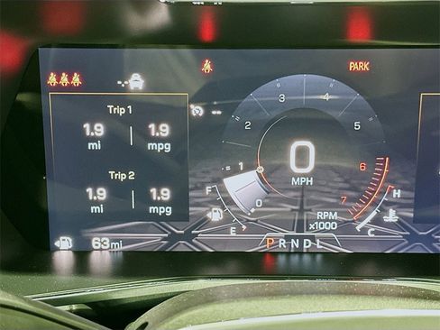 New 2026 GMC Canyon Elevation w/ Convenience Package image 12