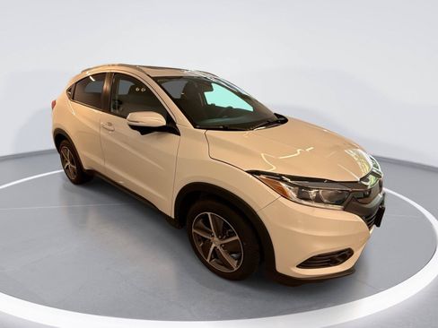 Used 2022 Honda HR-V EX image 1