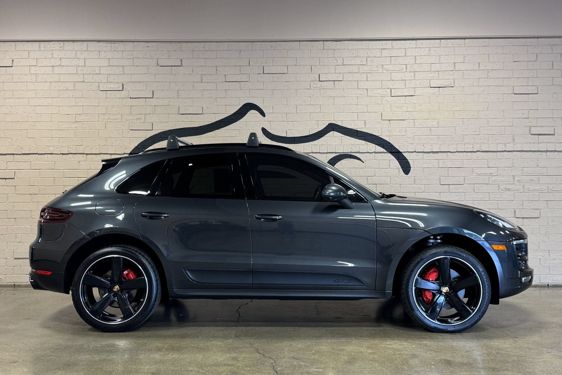 Used 2018 Porsche Macan GTS AWD/4WD image 3
