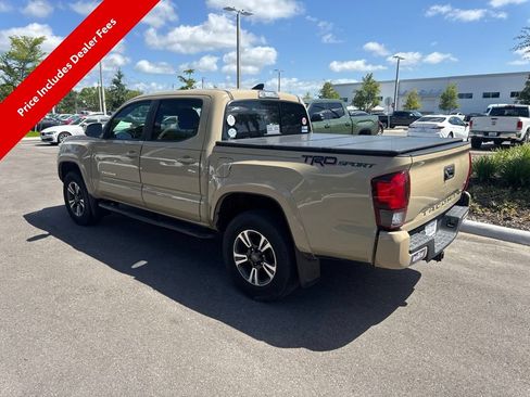 Used 2018 Toyota Tacoma TRD Sport RWD image 3