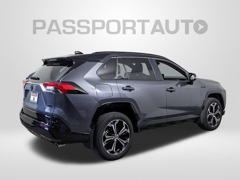 Used 2024 Toyota RAV4 XSE w/ Premium Package AWD/4WD image 7