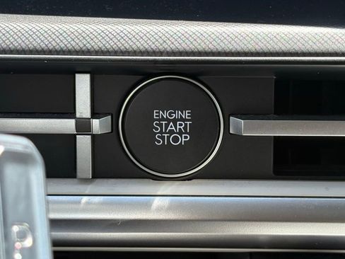 Used 2025 Hyundai Santa Fe SEL image 24