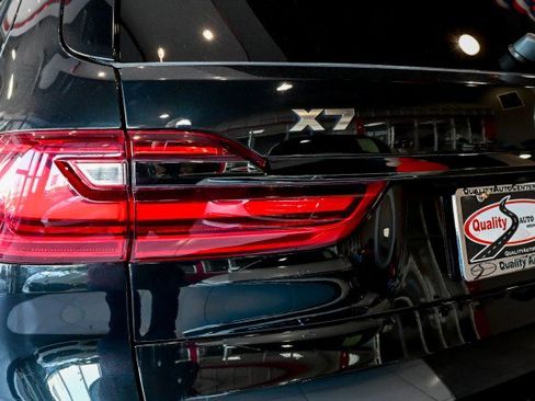 Used 2021 BMW X7 M50i w/ Executive Package image 54