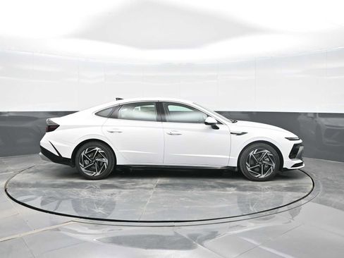New 2026 Hyundai Sonata SEL image 9