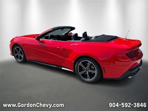 Used 2024 Ford Mustang Premium image 3