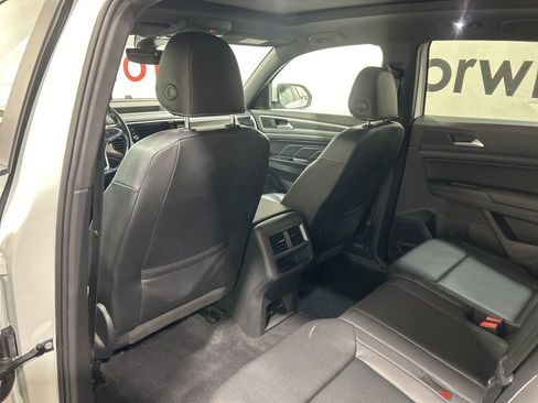 Used 2020 Volkswagen Atlas Cross Sport SEL image 21