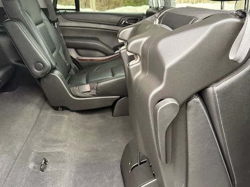 Used 2020 GMC Yukon SLT image 34