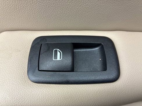 Used 2021 Jeep Grand Cherokee Limited AWD/4WD image 18