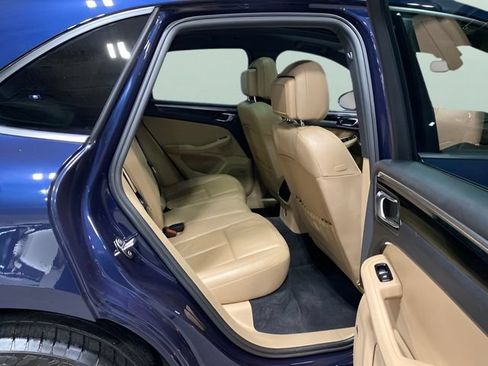 Used 2021 Porsche Macan AWD/4WD image 27