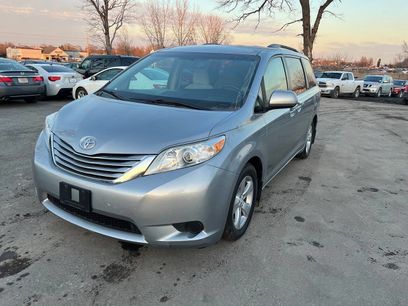Used 2015 Toyota Sienna LE