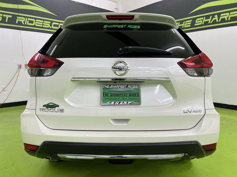 Used 2018 Nissan Rogue SV image 8