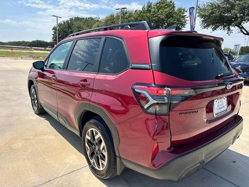 Used 2026 Subaru Forester Premium AWD/4WD image 5