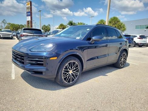 Certified 2024 Porsche Cayenne AWD/4WD image 1
