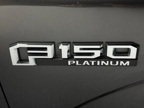 Used 2015 Ford F150 Platinum w/ Equipment Group 701A Luxury AWD/4WD image 11