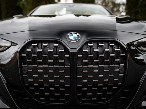 Used 2023 BMW M440i Convertible w/ Premium Package image 19