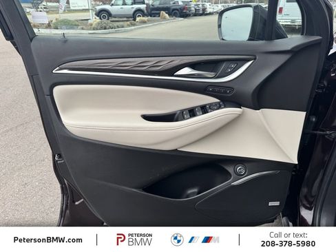 Used 2022 Buick Enclave Avenir w/ Avenir Technology Package image 14