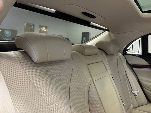 Used 2014 Mercedes-Benz S 550 Sedan image 30