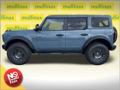 New 2025 Ford Bronco Badlands image 2