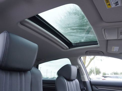 Used 2022 Honda Accord EX-L image 13