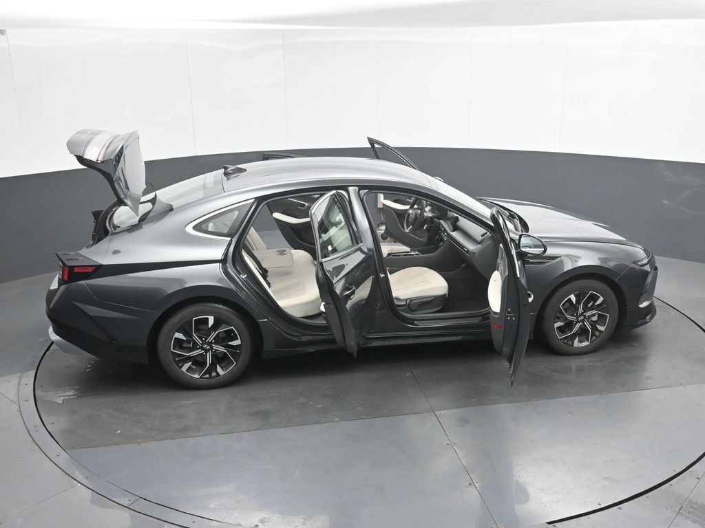 Certified 2025 Hyundai Sonata SEL FWD image 48