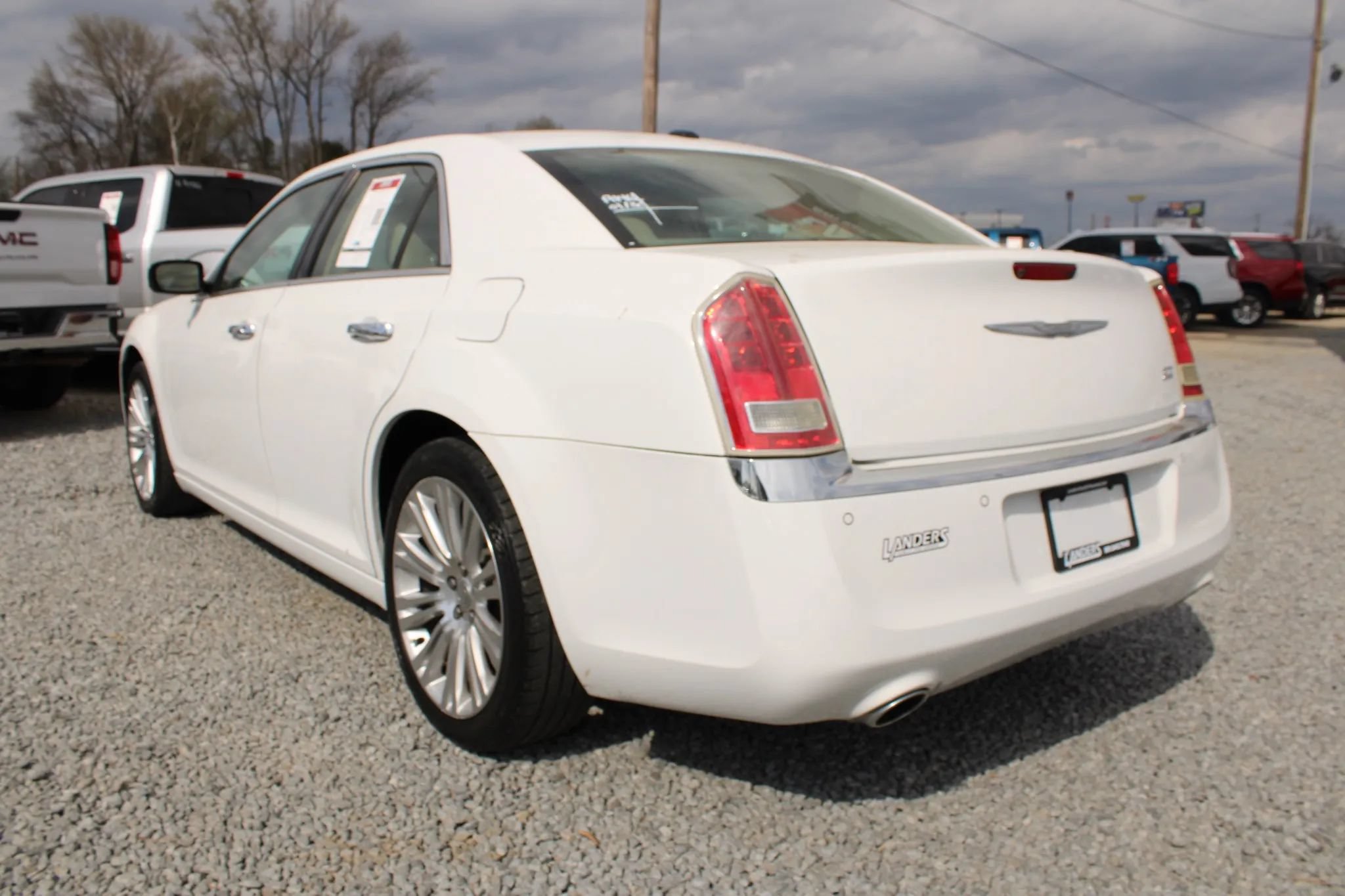 Used 2011 Chrysler 300 Limited w/ Sound Group RWD image 11