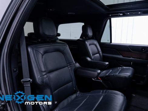 Used 2022 Lincoln Navigator Reserve image 49