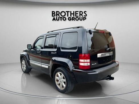 Used 2012 Jeep Liberty Sport AWD/4WD image 9
