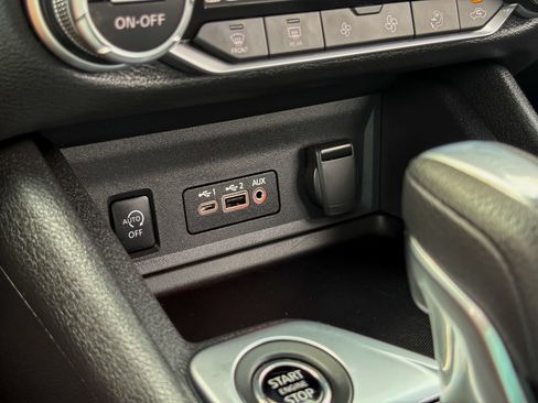 Used 2025 Nissan Sentra SV w/ All-Weather Package FWD image 30