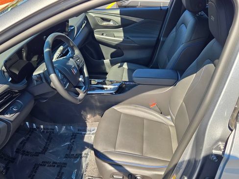 Used 2026 Buick Envista Sport Touring w/ Convenience I Package FWD image 32