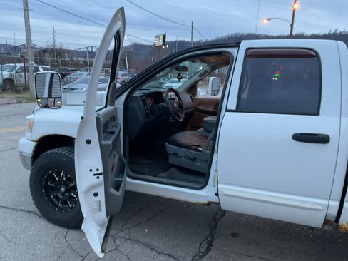 Used 2006 Dodge Ram 1500 Truck SLT w/ Quad Cab Big Horn Value Group image 18