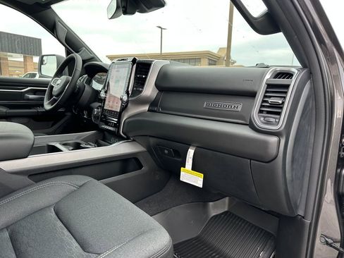 New 2026 RAM 1500 Big Horn AWD/4WD image 19