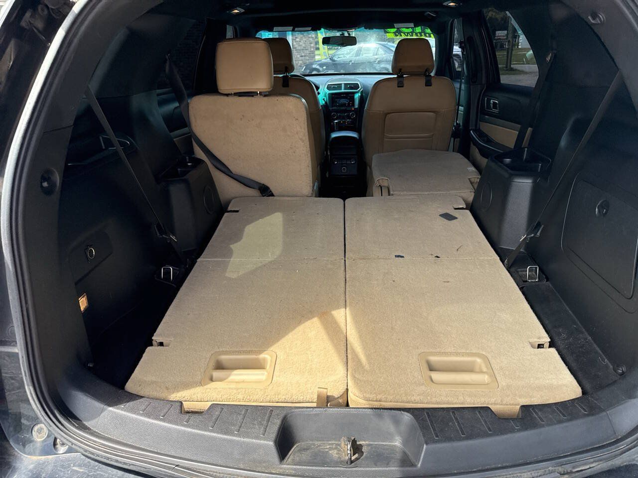 Used 2016 Ford Explorer XLT w/ Equipment Group 202A FWD image 13