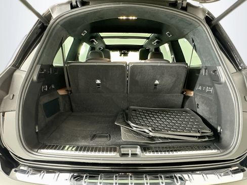 Used 2026 Mercedes-Benz GLS 63 AMG 4MATIC image 29