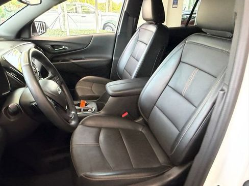 Used 2024 Chevrolet Equinox Premier FWD image 11