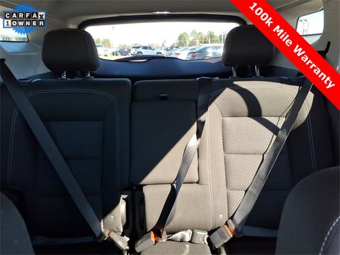 Used 2023 GMC Terrain SLE w/ Driver Convenience Package image 18