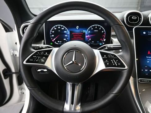 Used 2023 Mercedes-Benz GLC 300 image 7