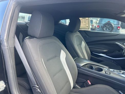 Used 2018 Chevrolet Camaro LT image 22