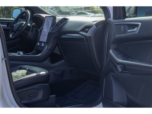 Used 2022 Ford Edge ST-Line AWD/4WD image 10