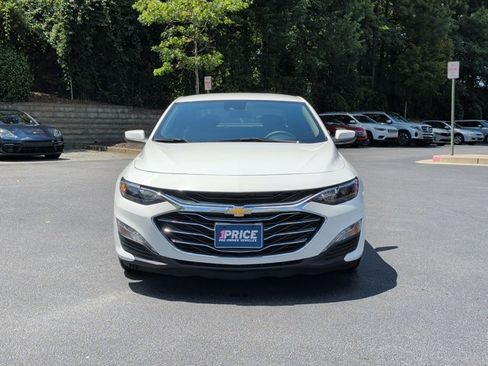 Used 2024 Chevrolet Malibu LT FWD image 2