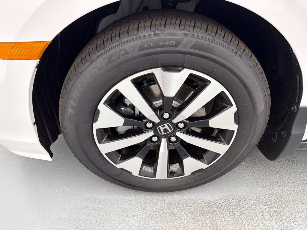 New 2026 Honda Odyssey EX-L image 4