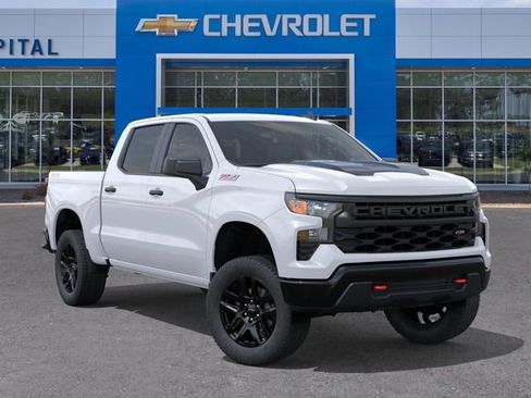 New 2026 Chevrolet Silverado 1500 Custom Trail Boss w/ LPO, Dark Essentials Package AWD/4WD image 7