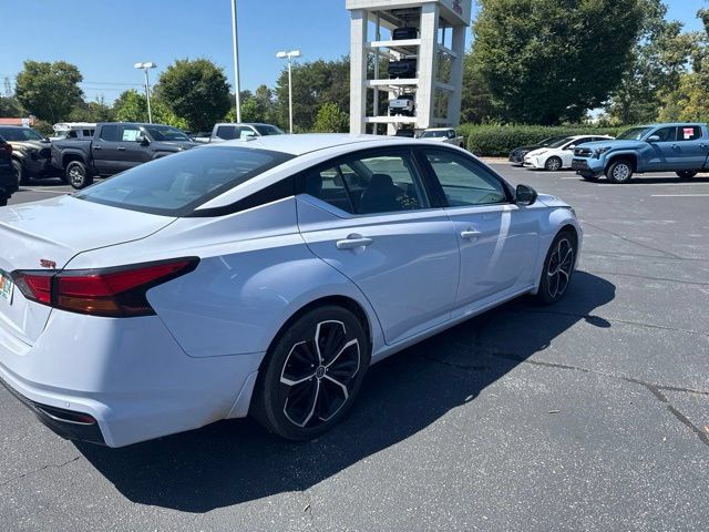 Used 2025 Nissan Altima 2.5 SR w/ SR Premium Package FWD image 7